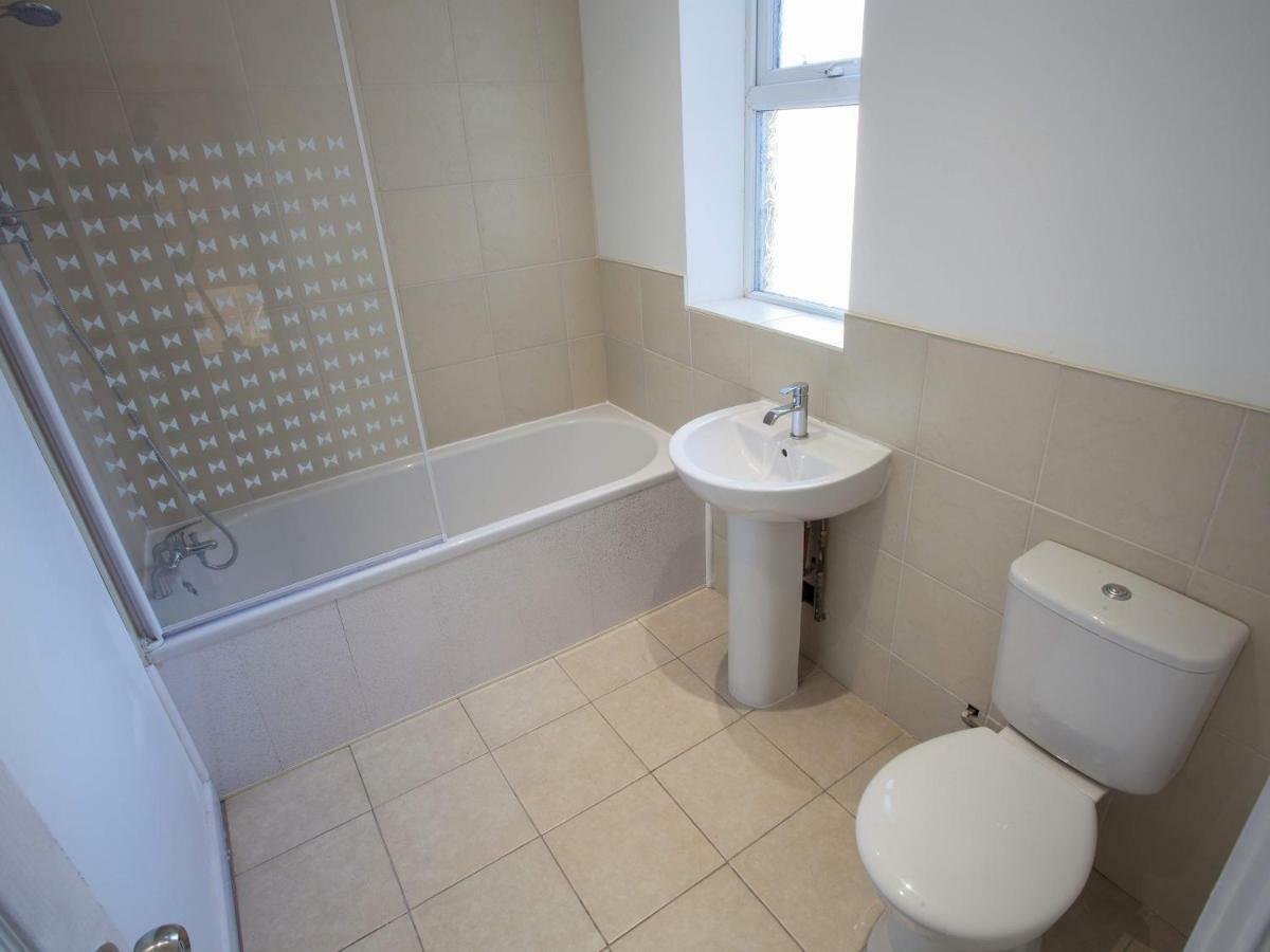 Crew Rooms Anfield Ливърпул Екстериор снимка
